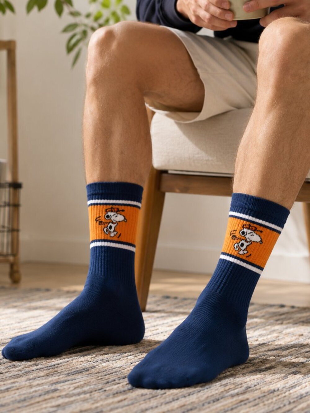 Peanuts Snoopy Crew Socks Navy Blue Athletic Crew Socks Size 6.5-12.5 1 Pair